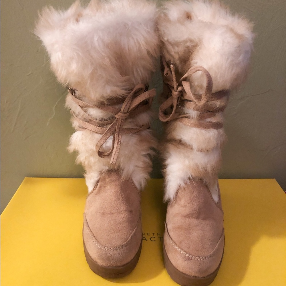 Faux fur boots